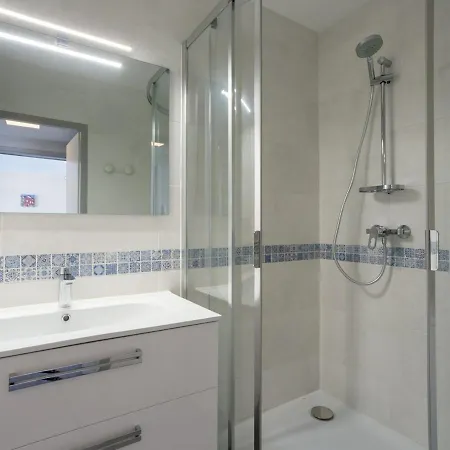 Biarritz, 2 Pieces, 4 Personnes - Fr-1-3-489 * بياريتز