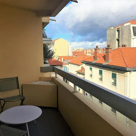 Biarritz, 2 Pieces, 4 Personnes - Fr-1-3-489 بياريتز